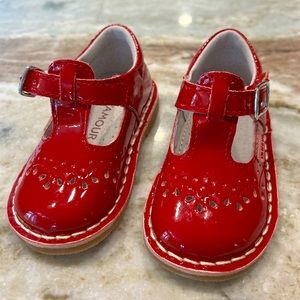 NWOT Red L’Amour Ruthie T-Strap Stitched Patent Leather Shoes Sz 5 toddler
